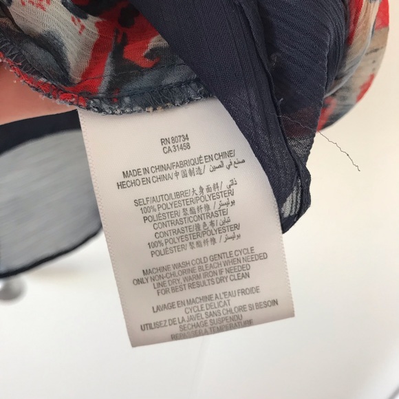 BCBGeneration Floral Flowy Blouse M - Picture 8 of 10